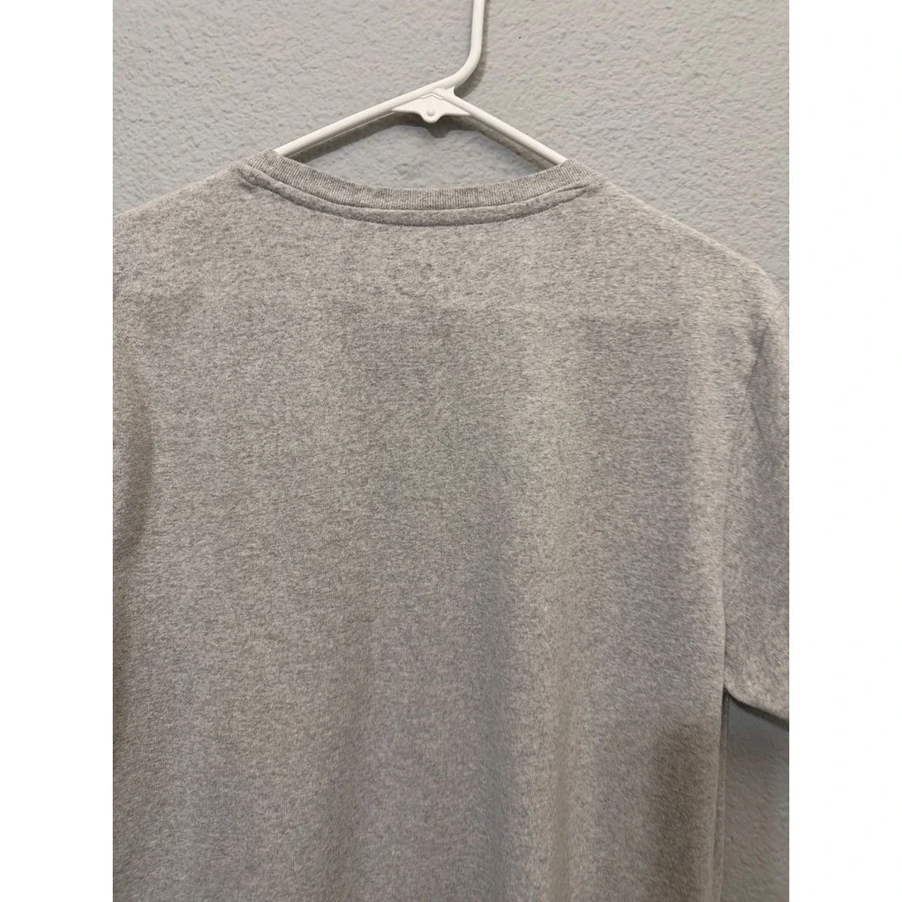 Disney Lilo & Stitch Junior Tee L Ohana Means Family Gray Graphic Disney Hawaii